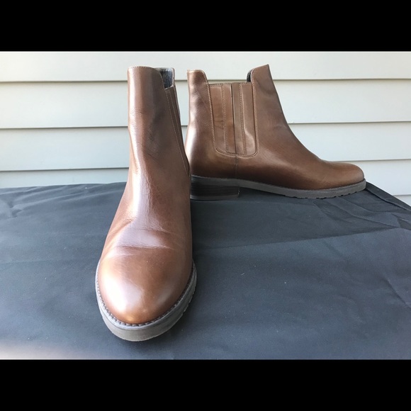 Stuart Weitzman leather booties - Picture 2 of 4